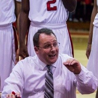 Jeff Haarlow coaching at Tennessee Temple University